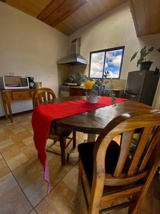 Peace Garden Apartment Monteverde Exterior photo